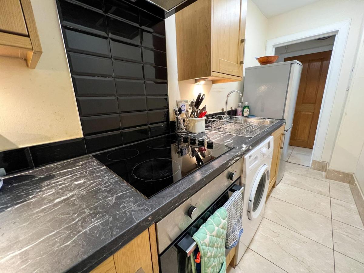 Convenient 2Br Flat Gorgie Edinburgh Apartamento Exterior foto