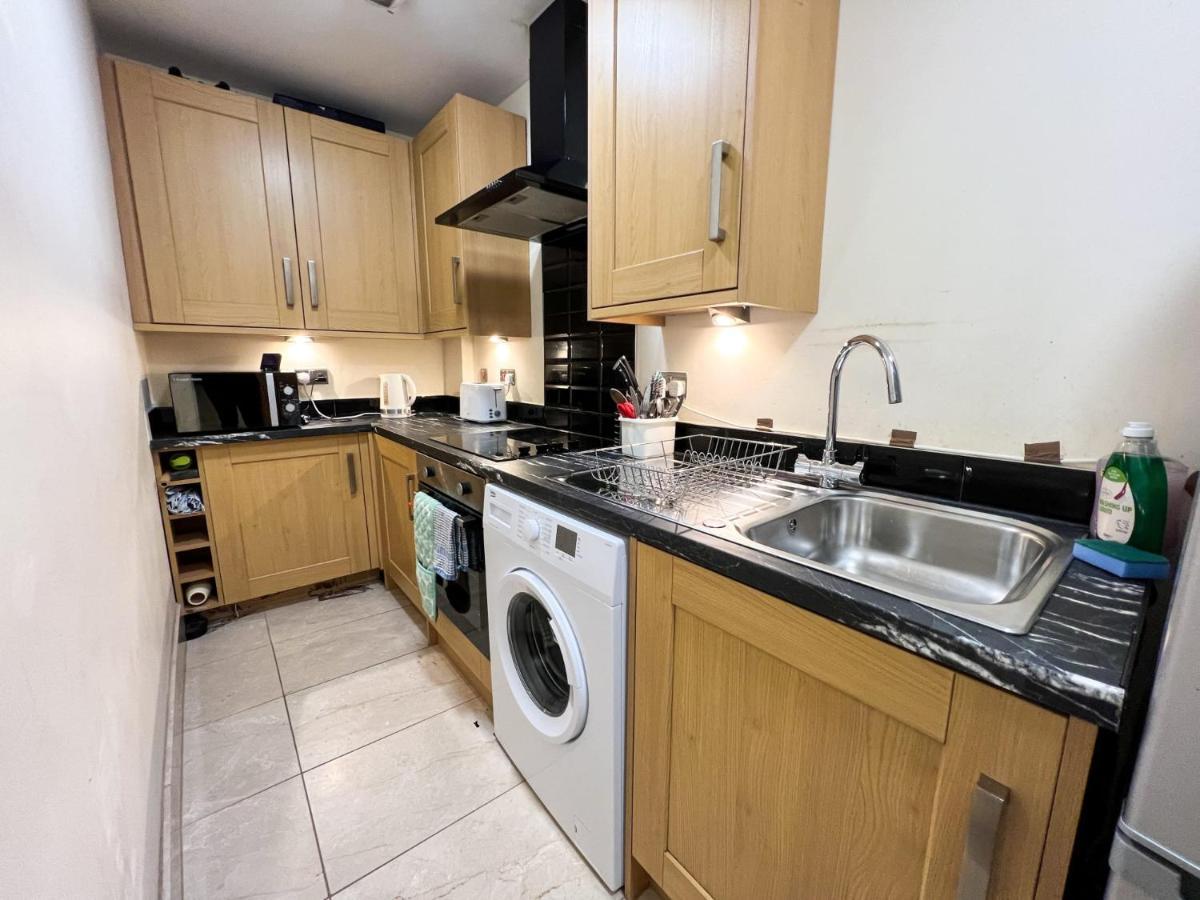 Convenient 2Br Flat Gorgie Edinburgh Apartamento Exterior foto